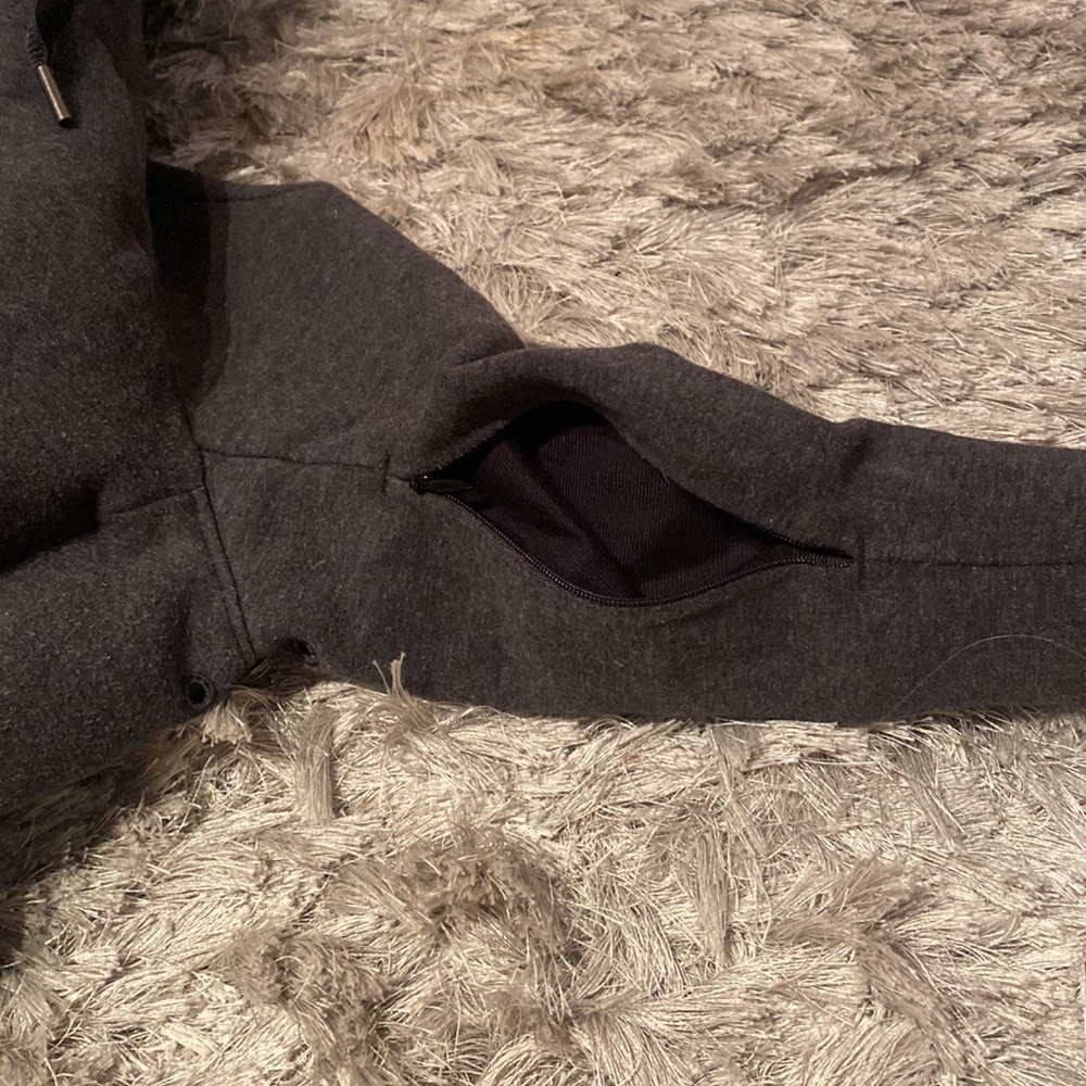 Lululemon jacket - Picture 5 of 8
